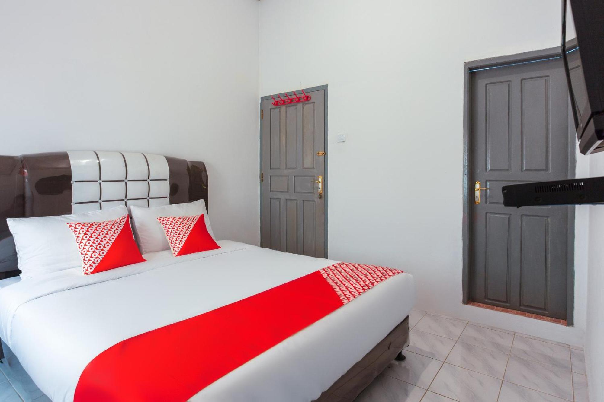 Oyo 2903 Putri Residence Syariah Букіттінгі Екстер'єр фото